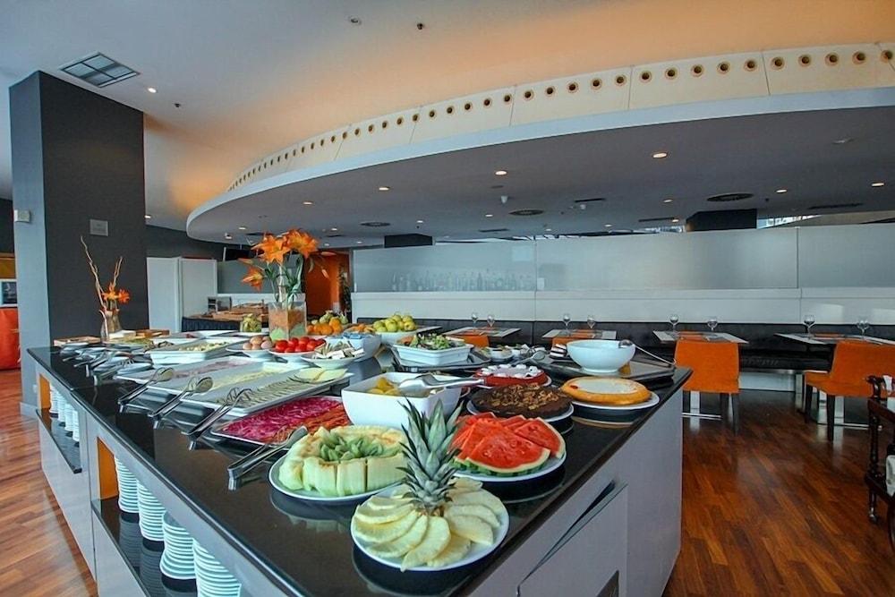 Eurohotel Barcelona Granvia Fira L'Hospitalet de Llobregat Kültér fotó
