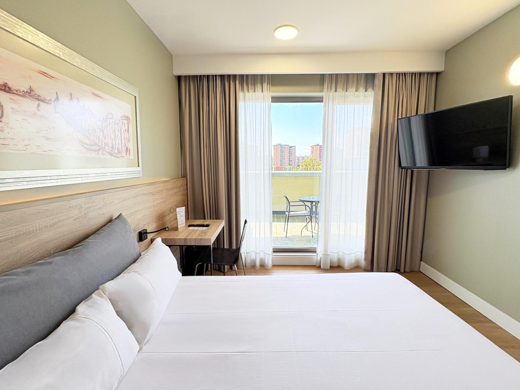 Eurohotel Barcelona Granvia Fira L'Hospitalet de Llobregat Kültér fotó